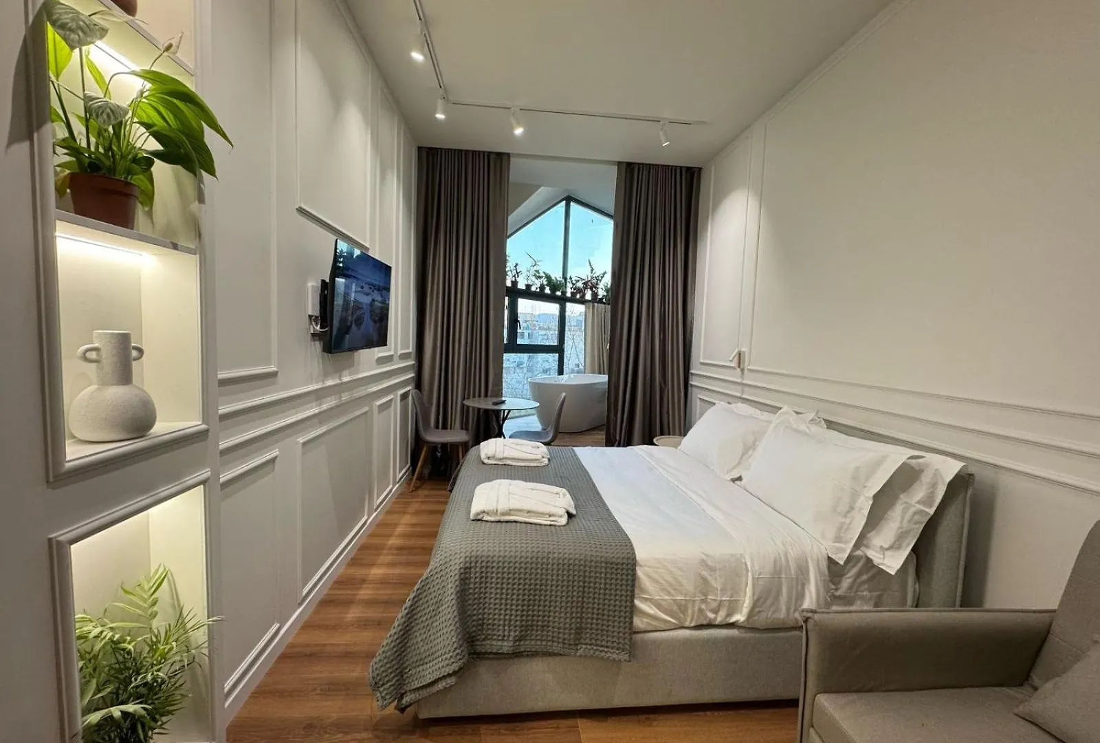شقة فندقية Moonlight Apartments تيرانا
